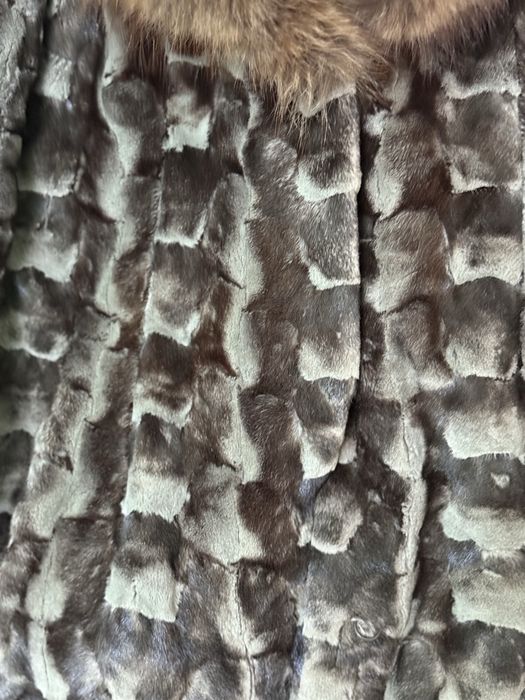 Натуральна норкова шуба