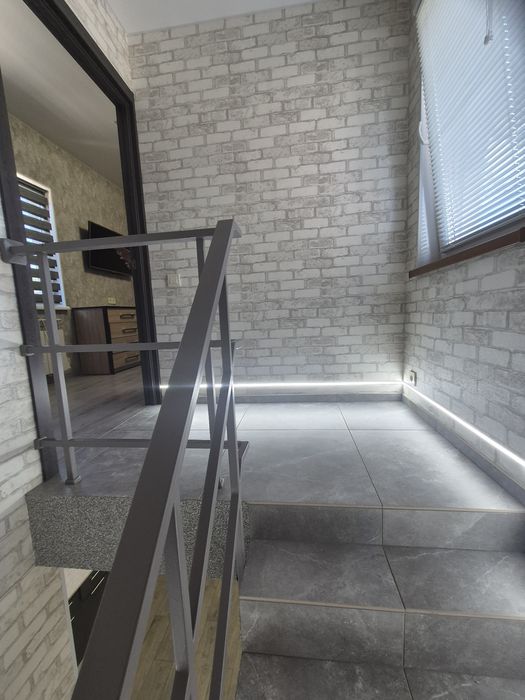 Сдам  1 к дом,р-н Черёмушки.