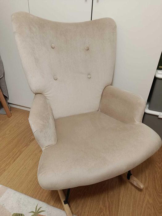 Fotel bujany Homla beżowy welurowy stan jak nowy, do karmienia dziecka