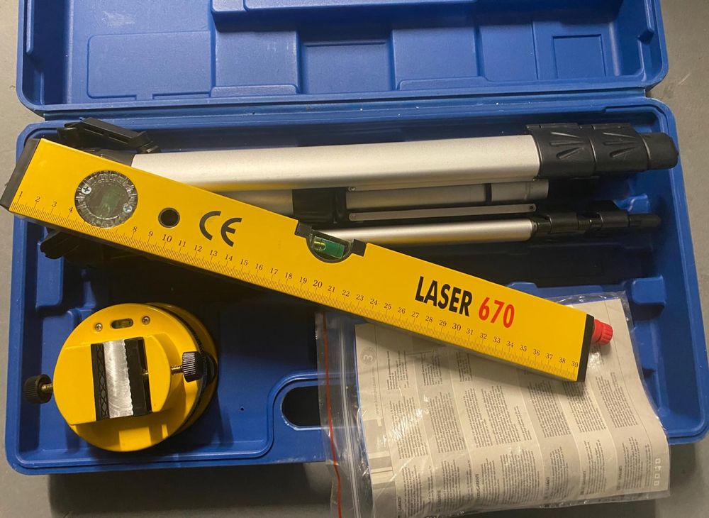 Nowa Poziomica laserowa ze starywem Powerfix, do 30 metrów metalowa