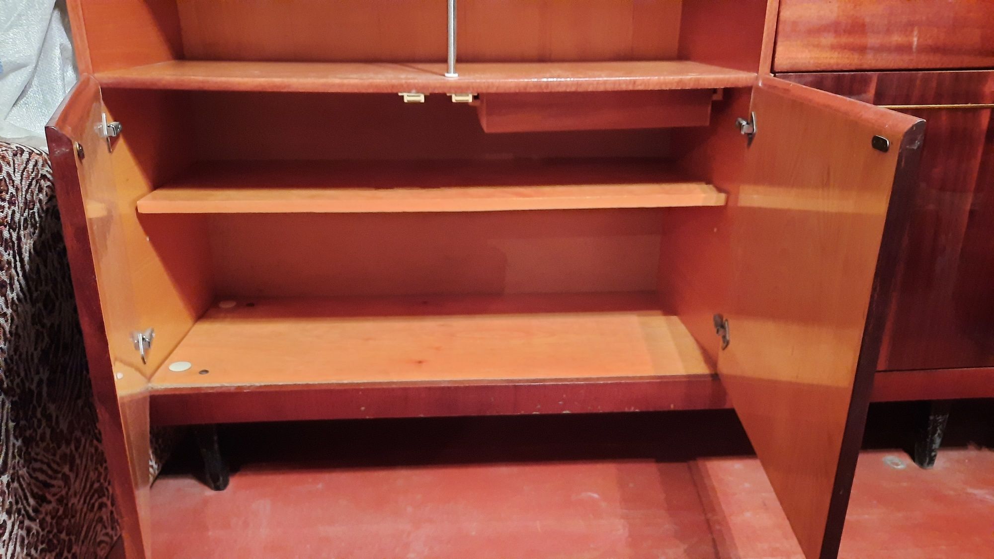 Сервант СССР стінка скло меблі  шкаф шафа двухстворчата з антресолью