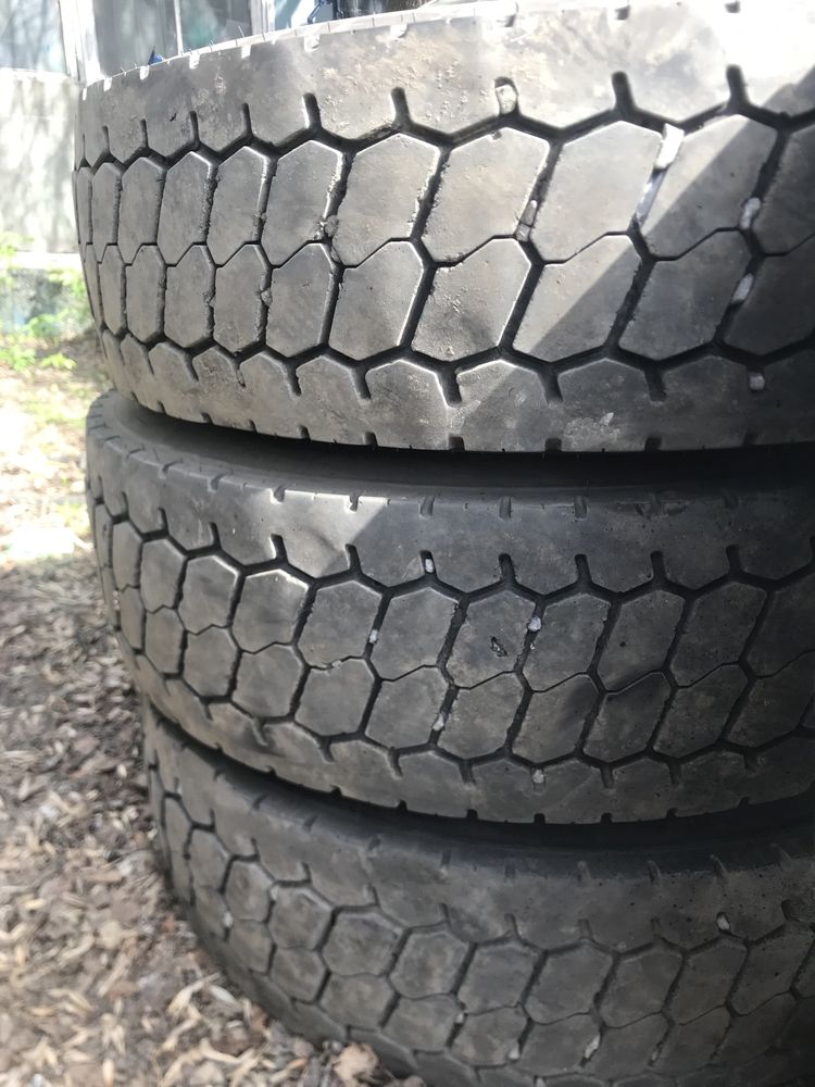 245/70 R 19.5продам.