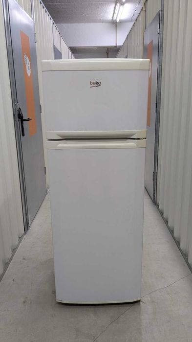 Refrigerador Beko DSA 25020 (Congelador na parte superior)
