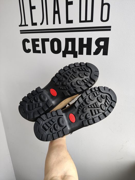 Продам трекінгові черевики Weissenstein Waterproof