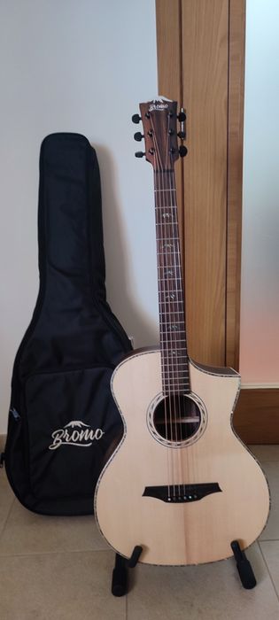 Guitarra eletroacústica BROMO BAR5CE