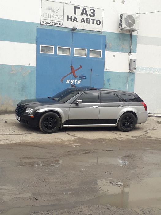 Крайслер 300с 5.7 хеми awd