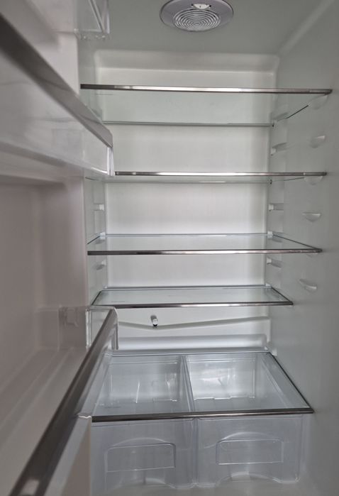 Lodówka Amica do zabudowy