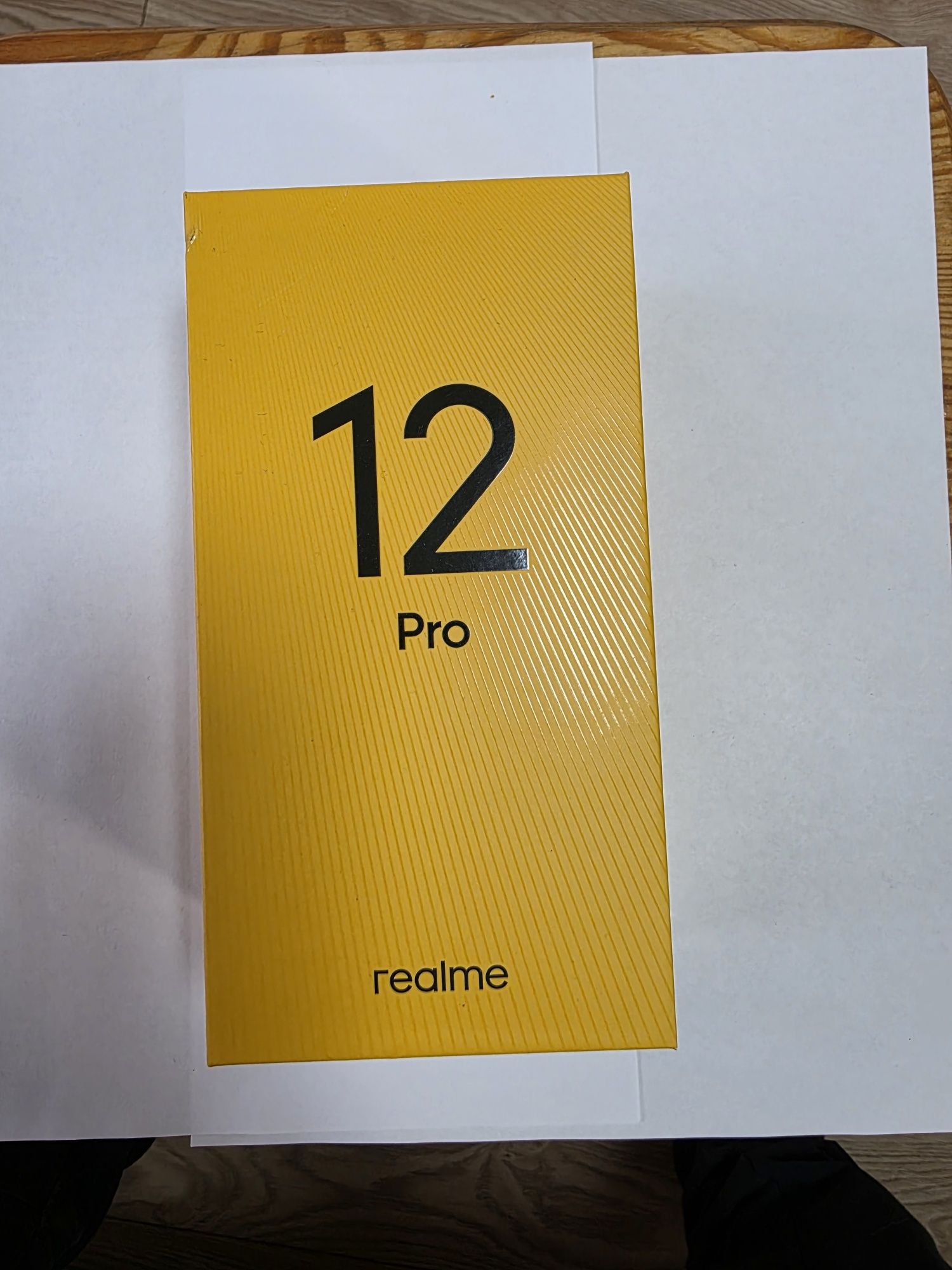 Мобільний телефон realme