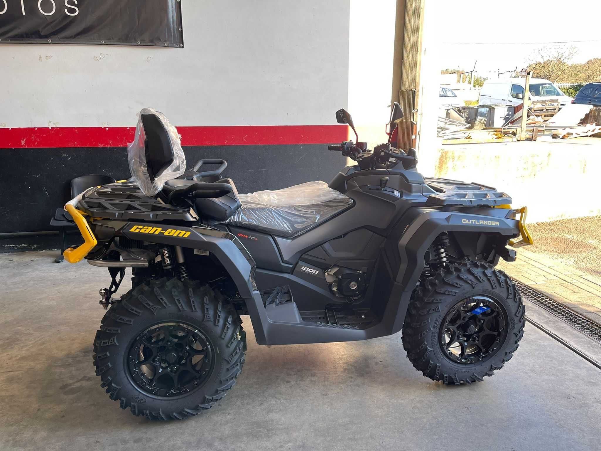 2023 CAN-AM Outlander MAX 1000 XT-P T