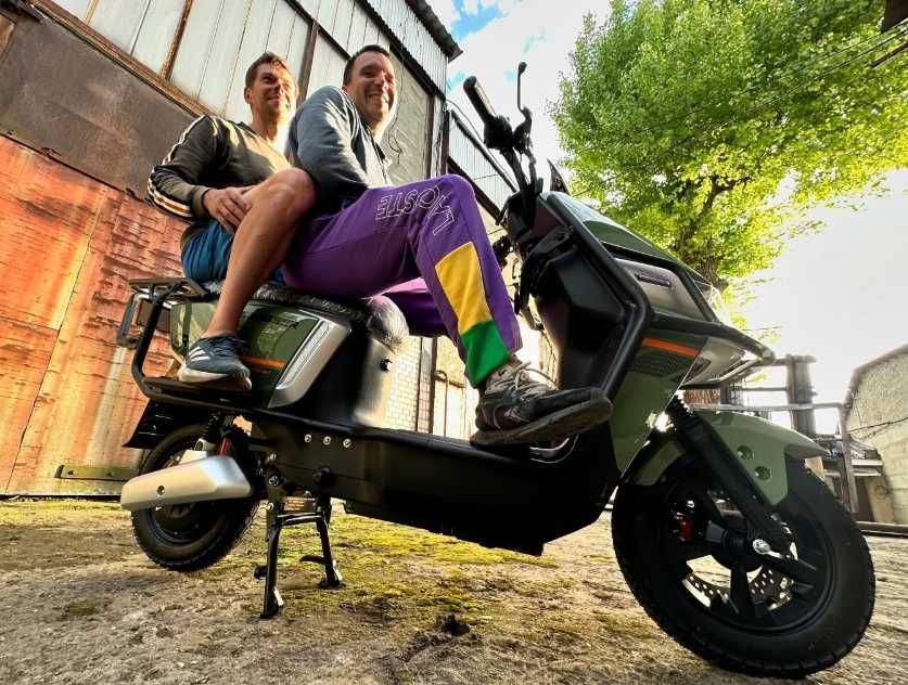 ХІТ ! Електроскутер Crosser - надійний 1000W 72V для щоденних поїздок