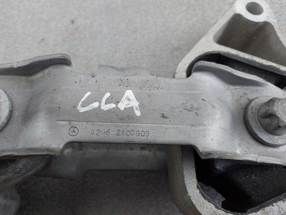 Suporte genérico MERCEDES-BENZ CLA Coupé (C117)