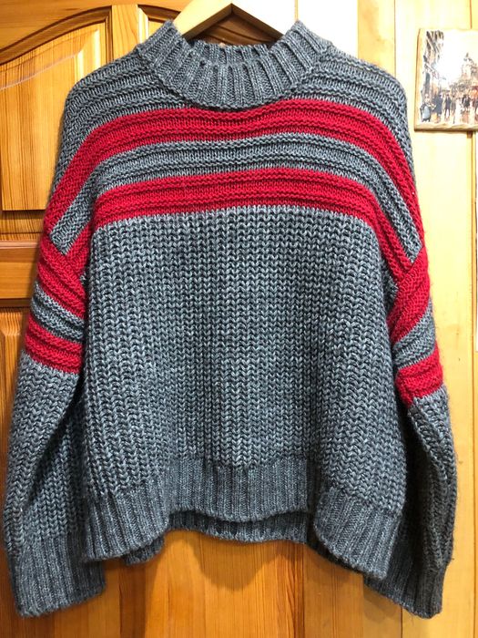 Светр жіночий Benetton