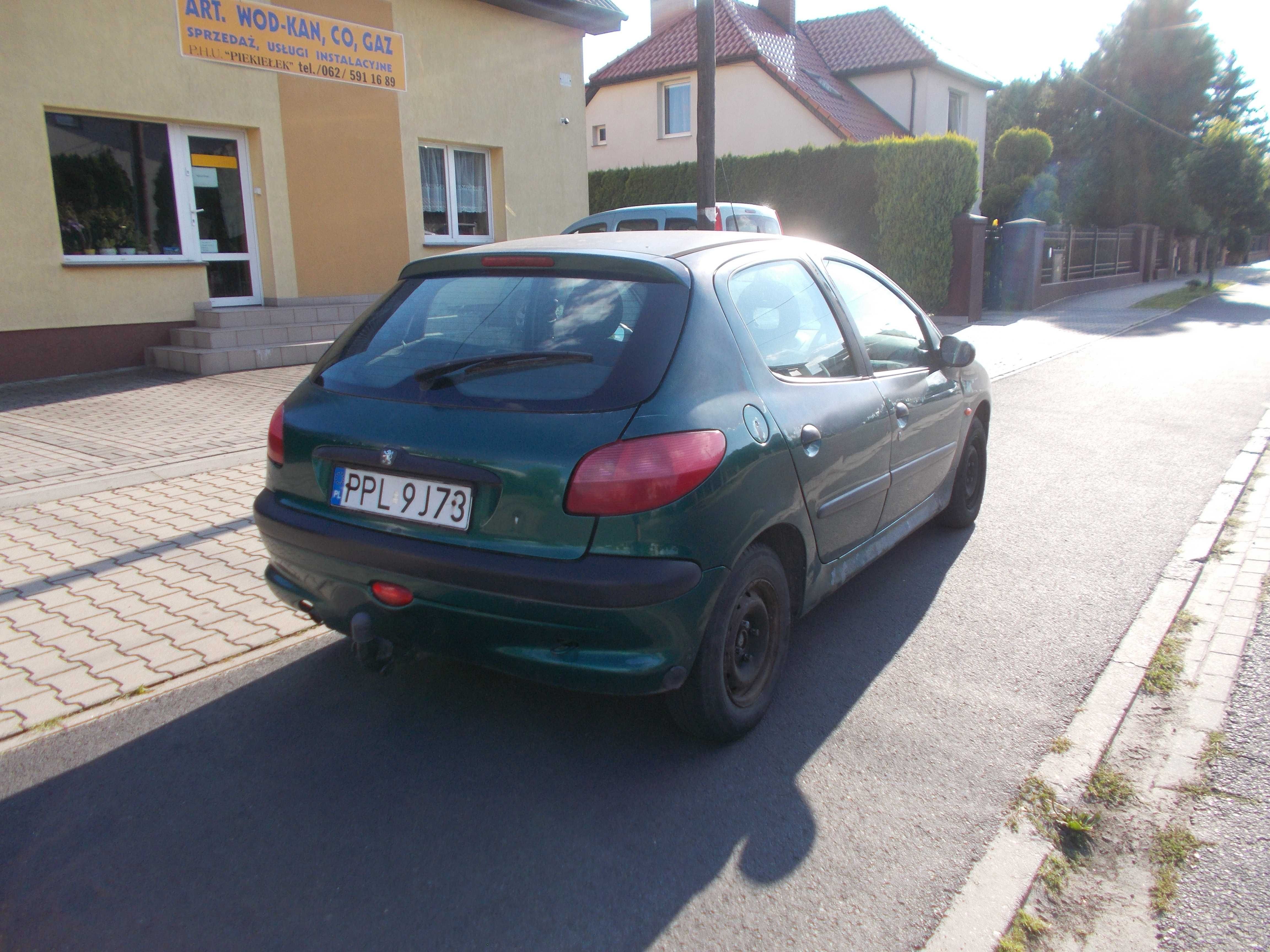 Drzwi prawe tylne PEUGEOT 206 kompletne kolor zielony