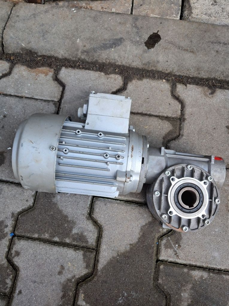 Okazja motoreduktor 0.37kw 56obr obieraczka do dyni