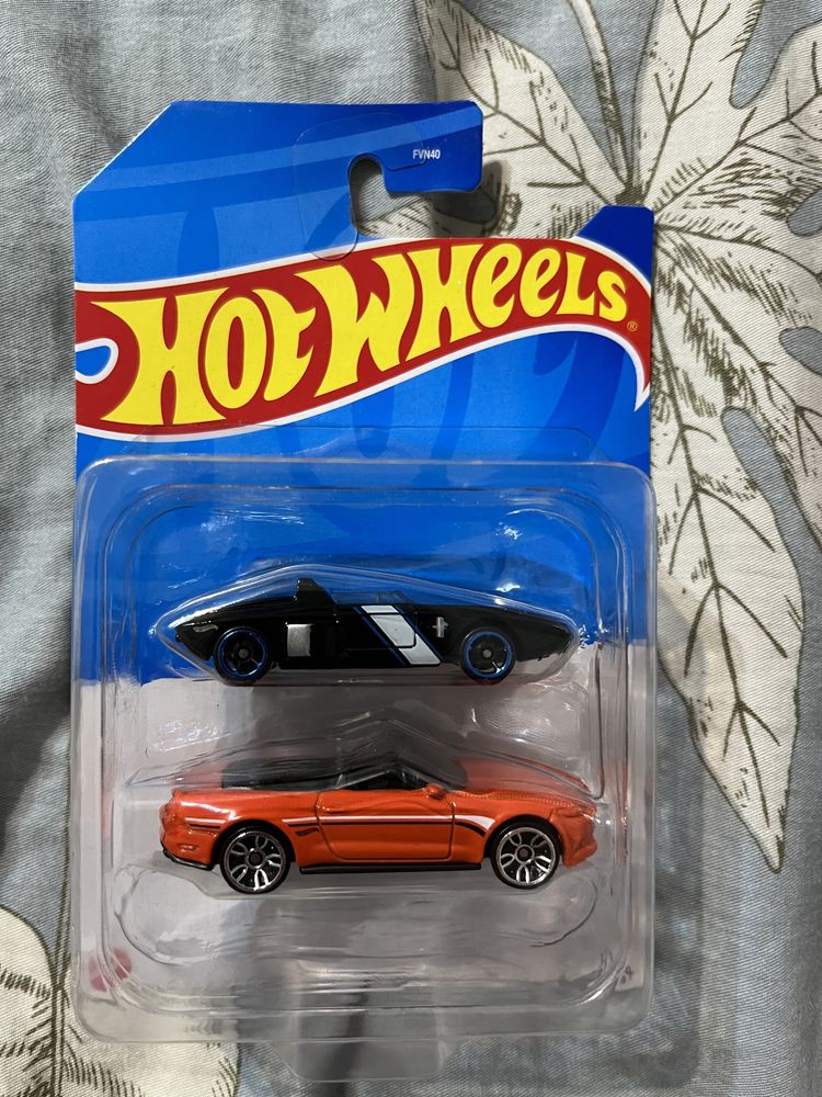 Samochodziki HotWheels dla dzieci nowe