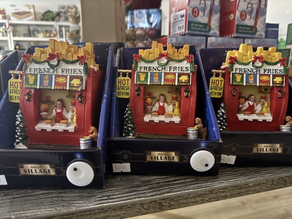 Новорічний декор. Інсталяції Magic Village. 2шт за 540