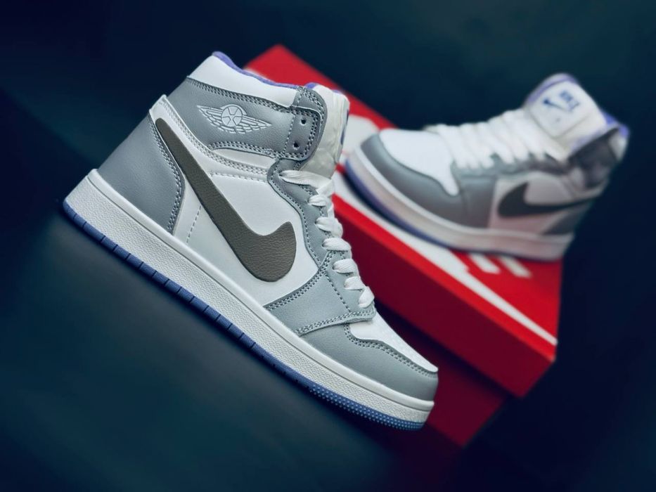 Высокие кеды кроссовки на зиму Nike/ кросовки для девушек/женщин найк