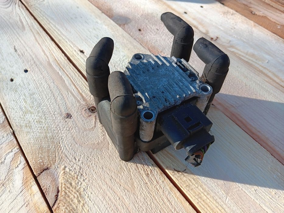 Vw volkswagen Golf IV 4 1.6 8v AKL cewka zapłonowa audi a3 a4 Bora