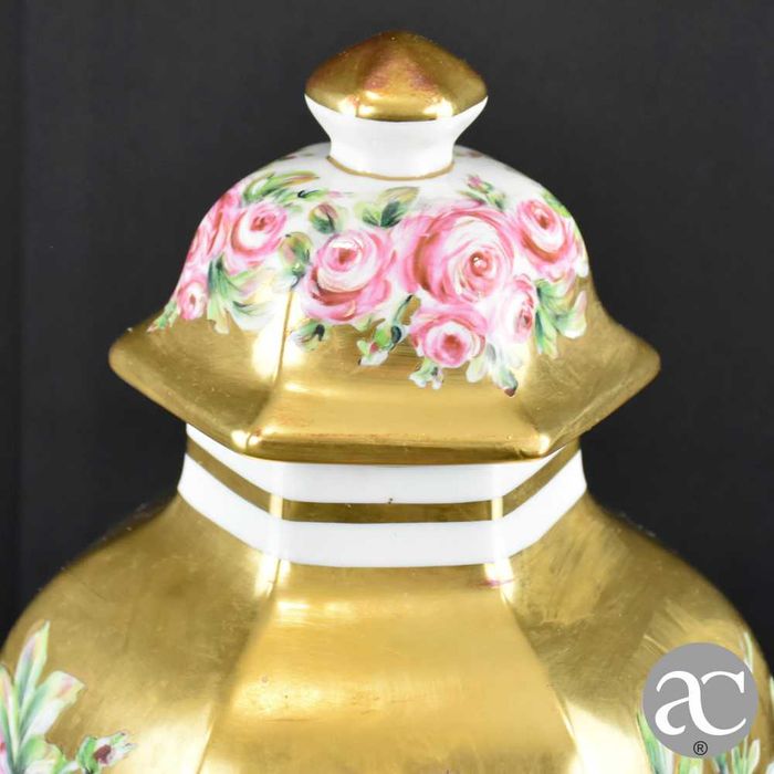 Pote com tampa hexagonal porcelana Artibus, pintado a ouro e à mão