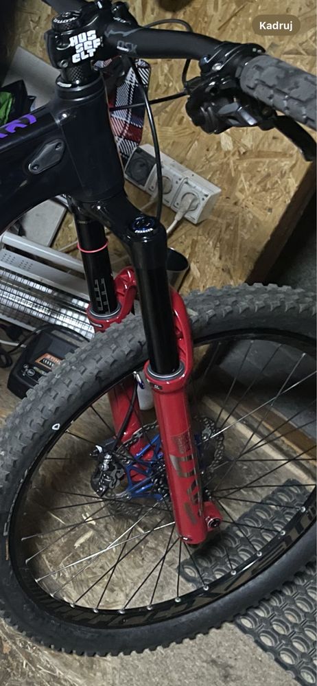 Rock shox lyrik ultimate 170/180mm 27,5 DH/FR