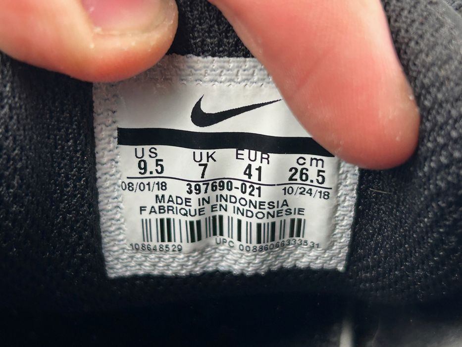 Оригінал! Кросівки Nike Air Max Command 41 розмір М05955