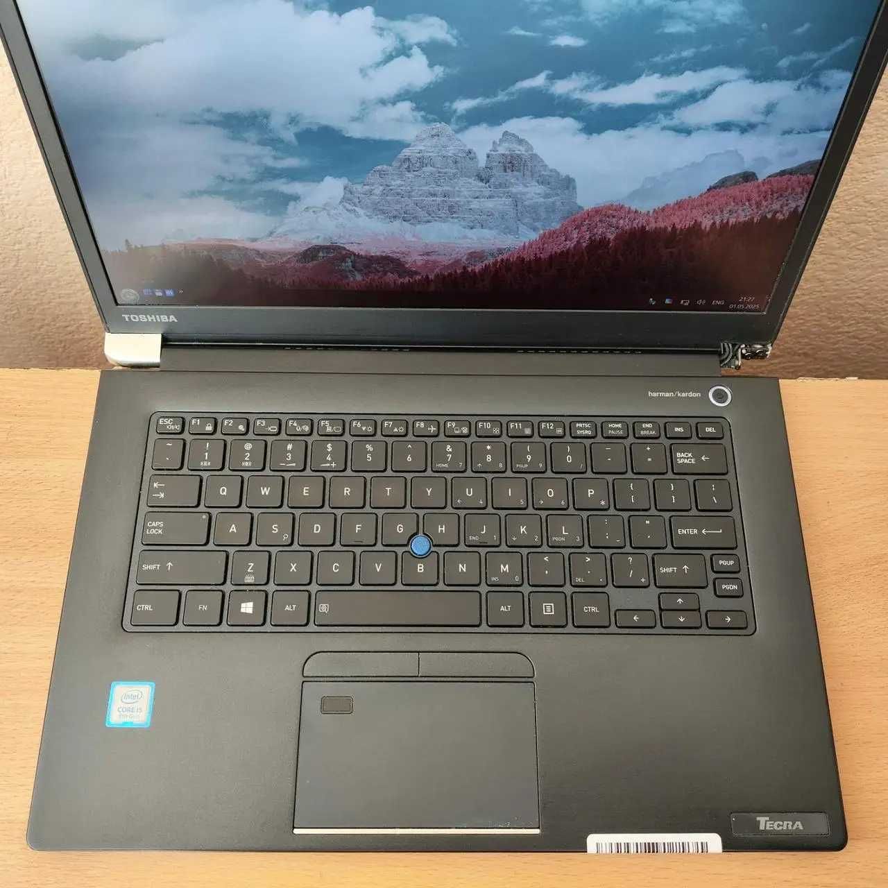 Toshiba TECRA X40-E 14" FHD/IPS i5-8250u/8 Gb DDR4/256 Gb SSD/UHD620