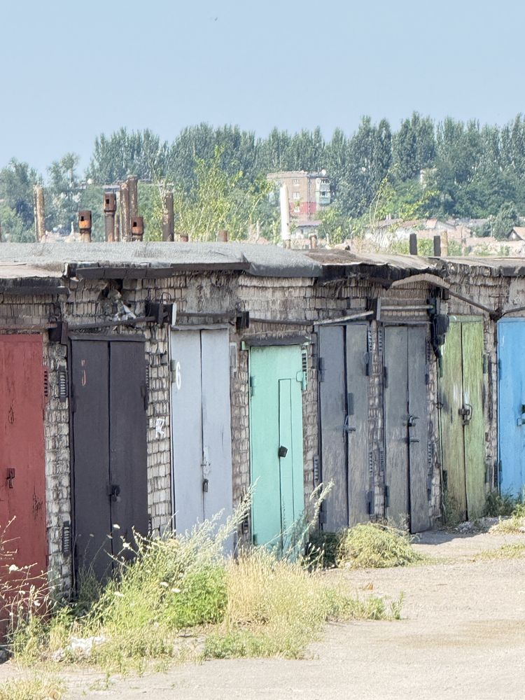 Продам Гараж Бокс Малярка Кичкас коп «Металург» Украина Меттал рядом !