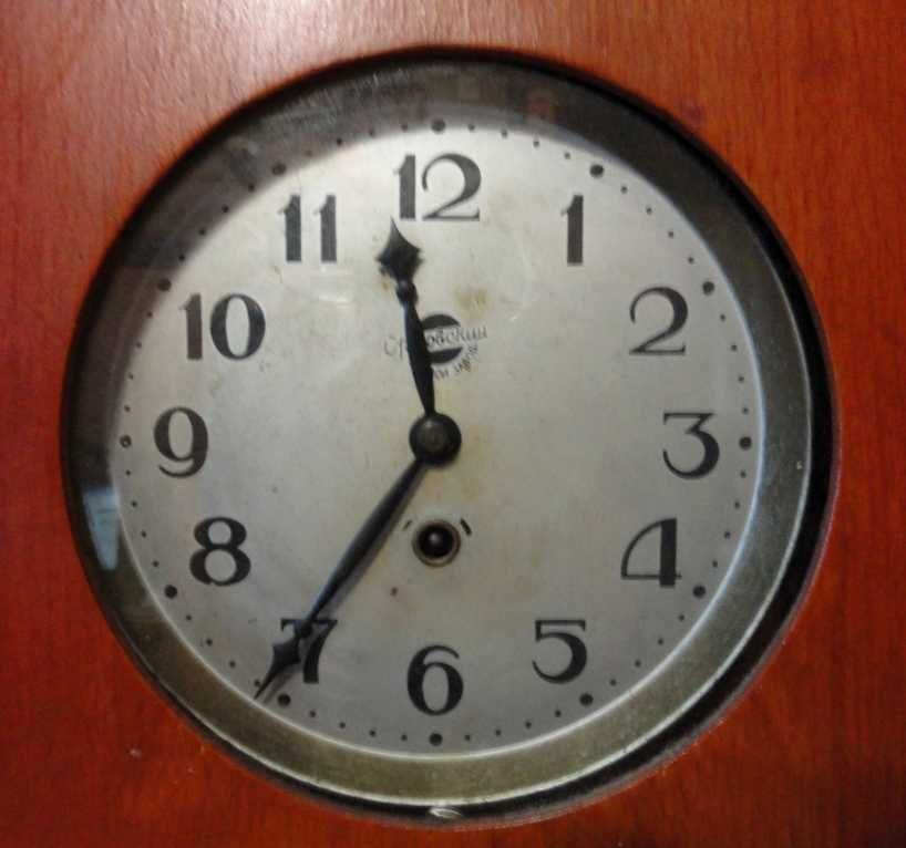 Годинник настінний з маятником 1950-х