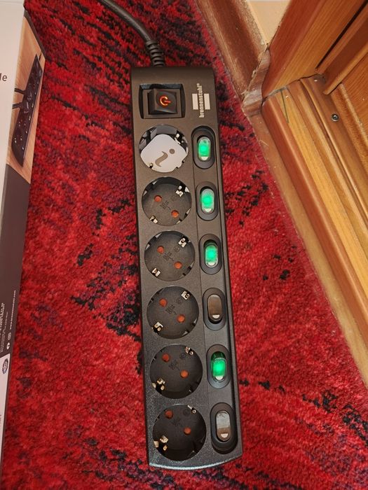 Przedłuzacz zasilający Listwa 6 Gniazd indywidualne wyłączniki 2 m cza