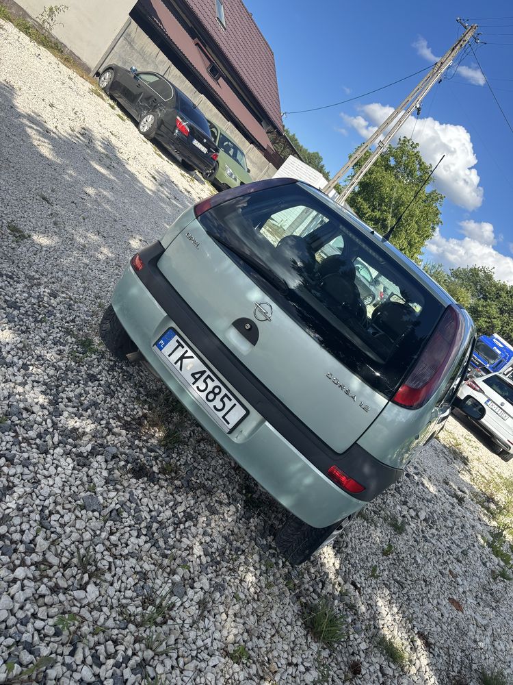 Opel Corsa 1.2B klima el szyby wspomaganie bez rdzy idealna