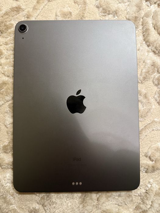 Продам iPad Air 4 256 gb Space Grey