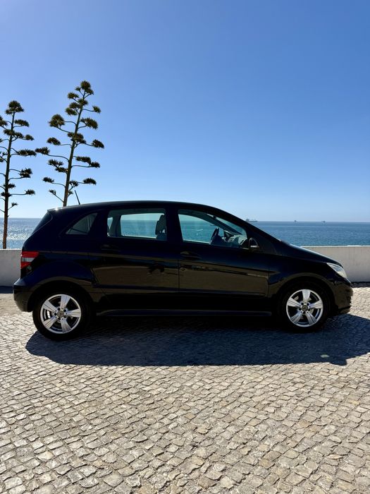 Mercedes B180 CDI Automático – 2010 – Excelente estado – 220.000 km