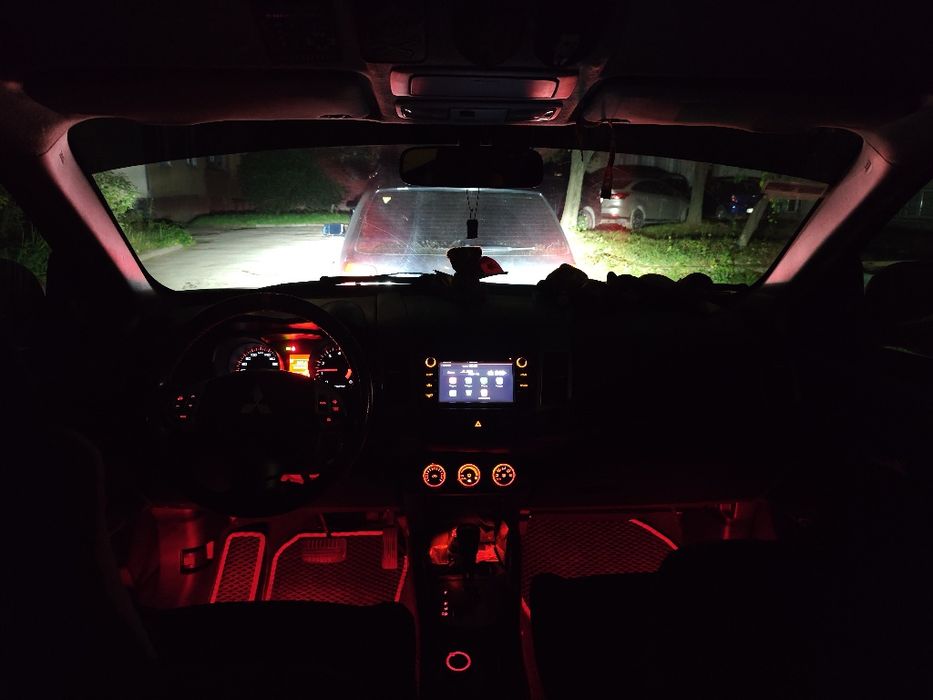 Mitsubishi outlander XL