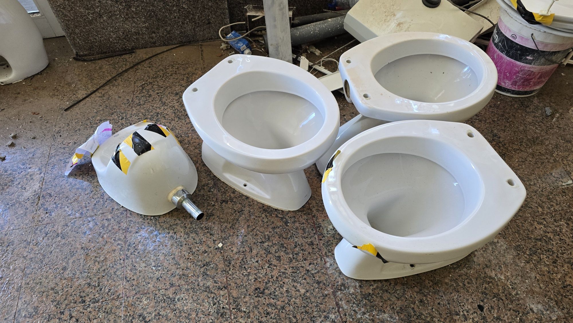 Vendo varias peças de louça sanitaria