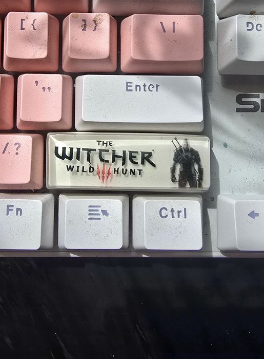 Klawisz / keycap z Wiedźminem
