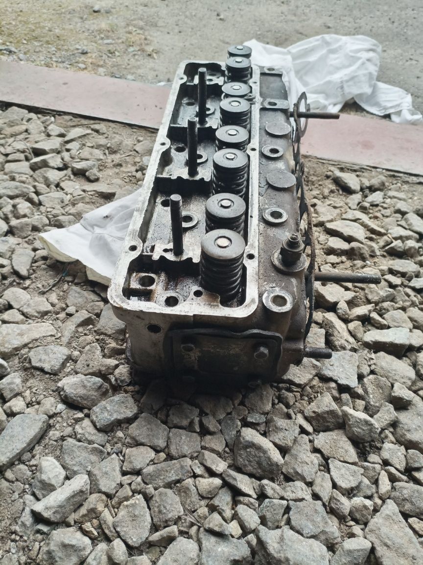 Продам головку блока газ 24