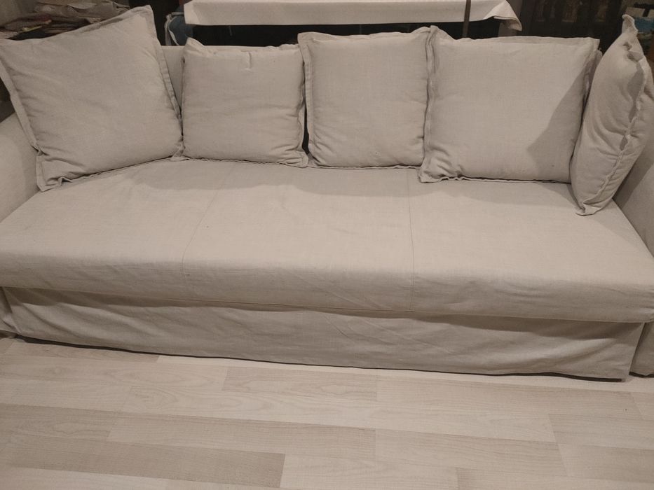 Sofá cama beje muito bom