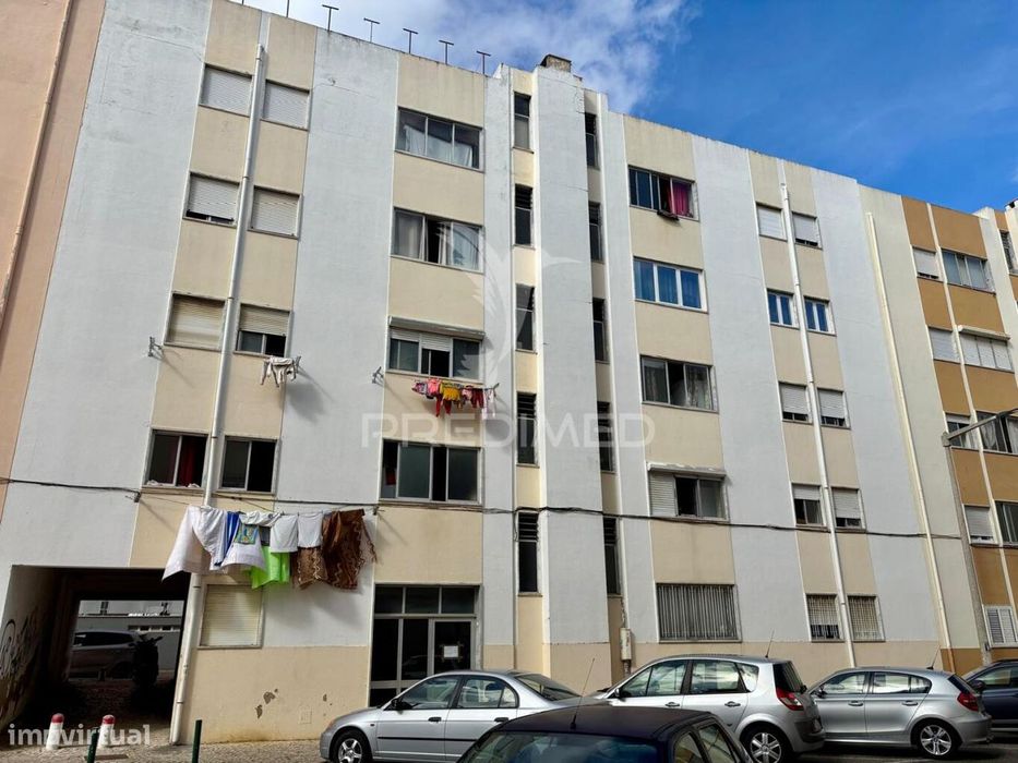 Apartamento T3 no Carregado