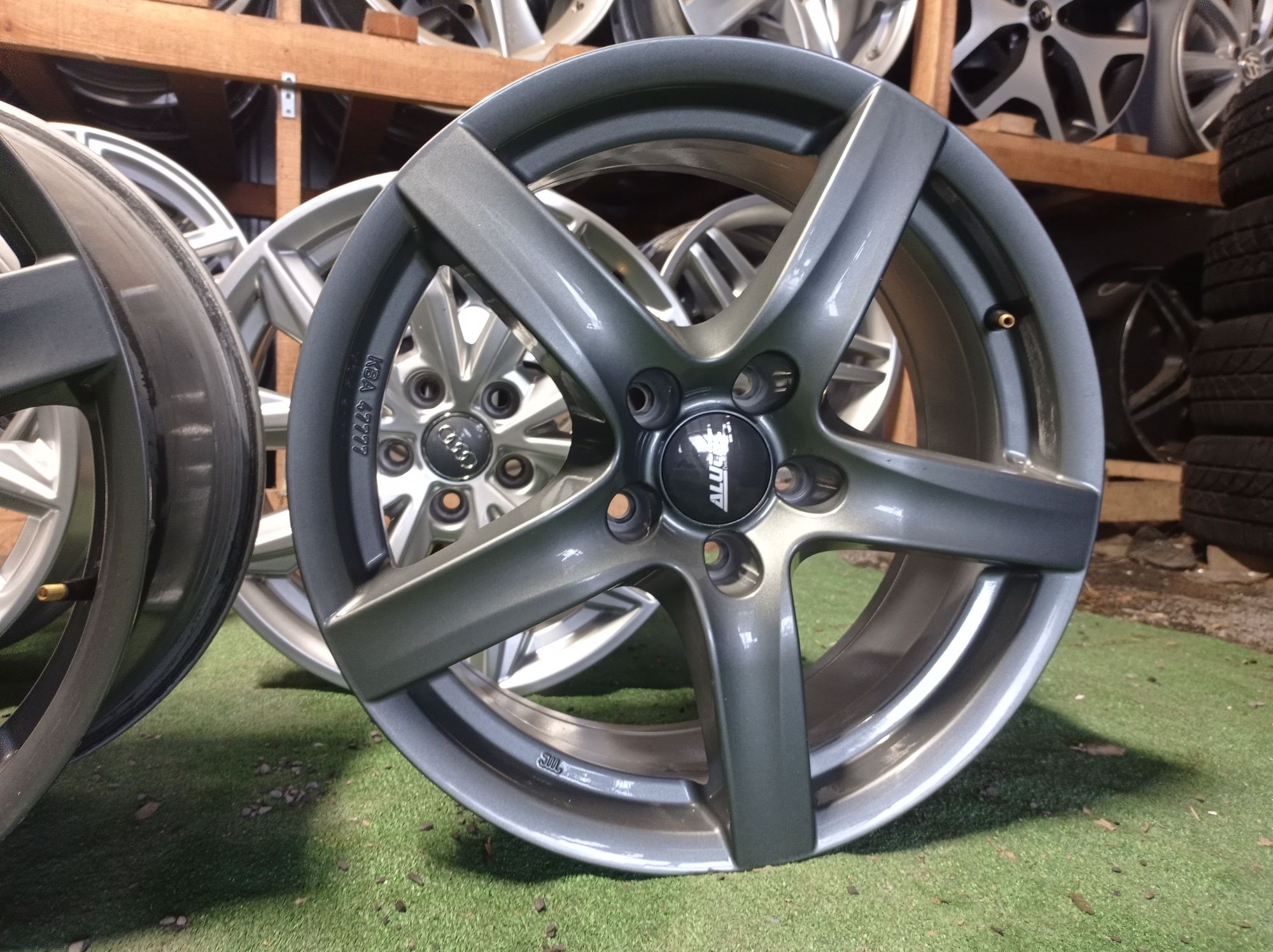 TSM Alufelgi 5x114,3 7,5jx17 ET35 Honda Hyundai Dacia Kia Nissan Mazda