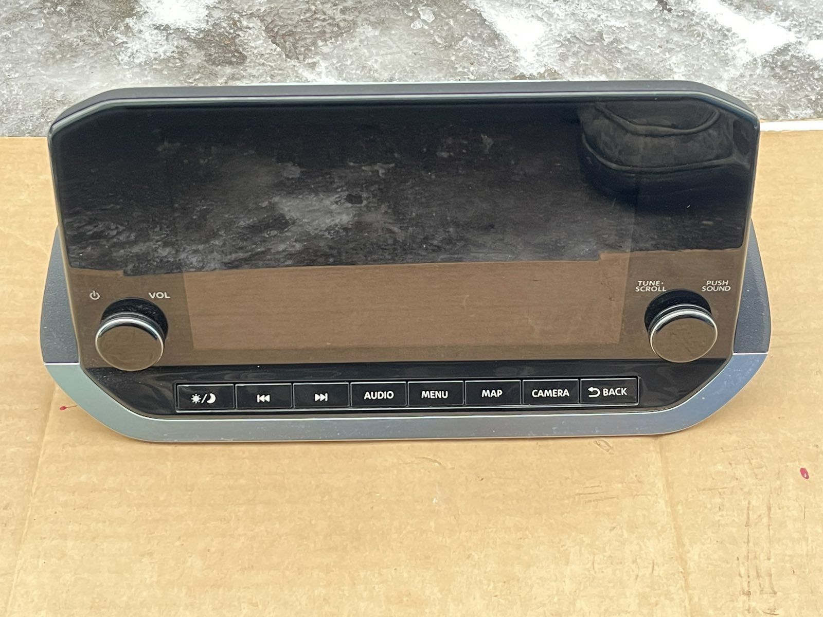 Панель центральная с навигацией Nissan Rogue T 33 21 г