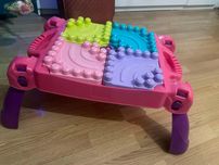Stolik Mega Bloks- kolpletny.