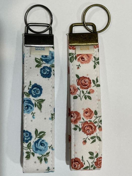 Текстильні брелоки для ключів