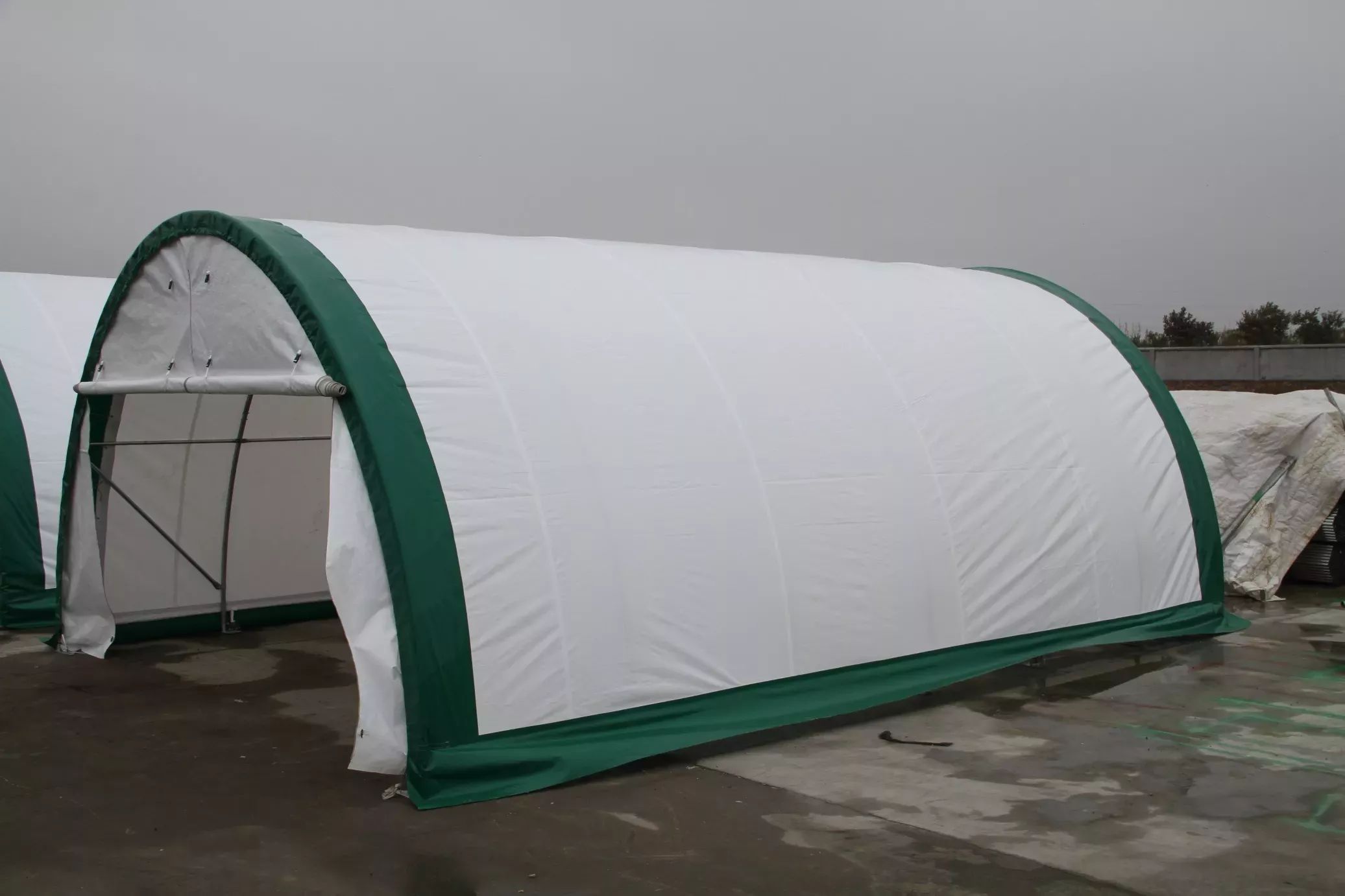 Hala łukowa 6,1x12,8m PVC 750g/m2 Prosty montaż, całoroczna ochrona