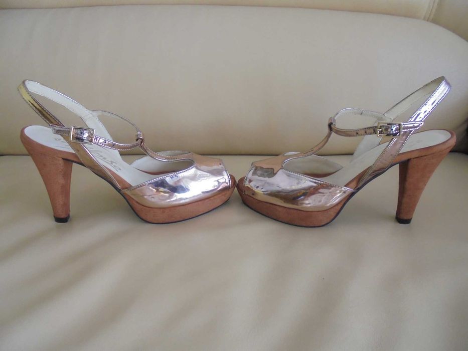 sandálias de senhora novas sem etiqueta