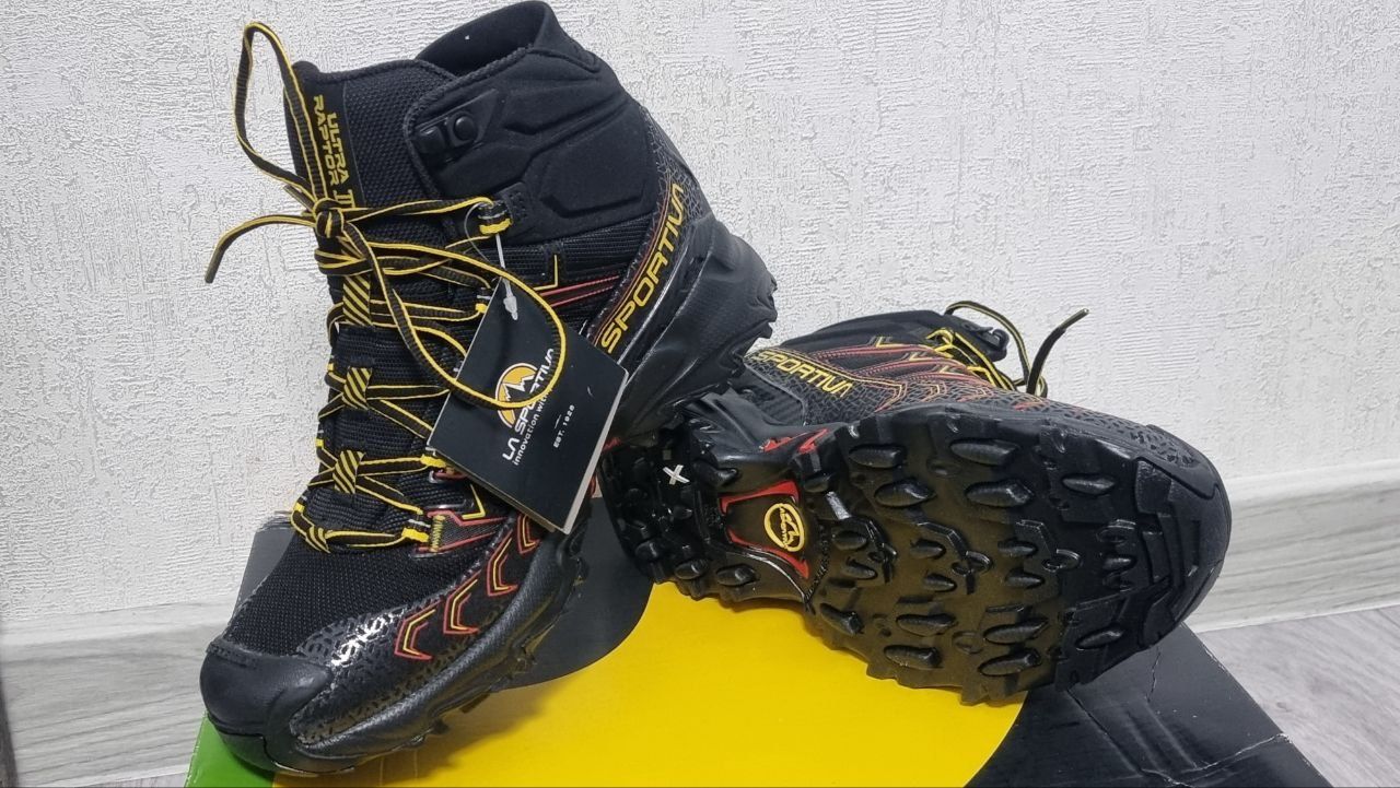 РАСПРОДАЖА!!! La Sportiva Ultra Raptor II Mid GTX (EU 38.5).