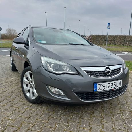 Opel Astra Astra Sport Tourer świetny stan !!!