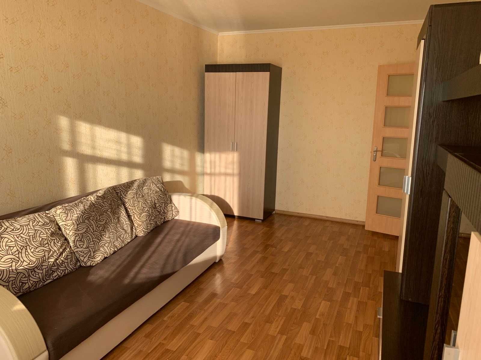 Продам 2ком кварт 46м2, возле м Г Труда,с ремонтом, Сертификат!