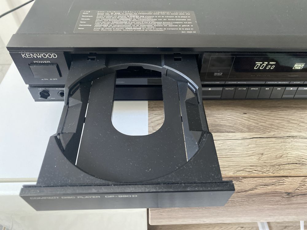 KeNwOoD Compact Disc Player DP-990D + pilot