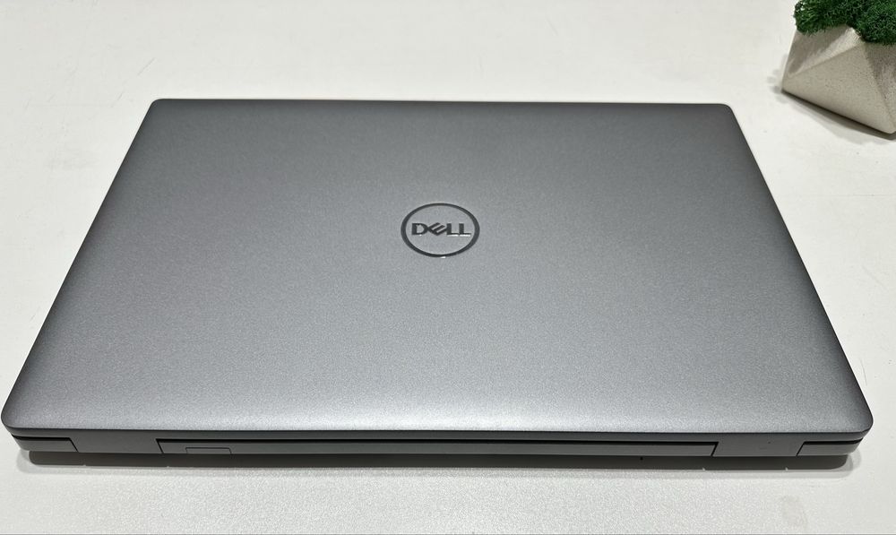 Dell Precision3560 15,6FHD IPS|i5-1145G7|16Gb|256Gb|IrisXE+NVIDIA T500