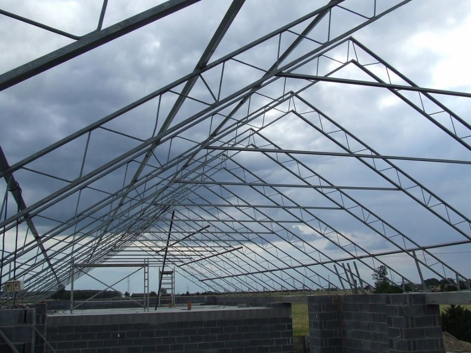 Konstrukcja stalowa 6,32m hali wiaty magazynu obory kratownice dachowe